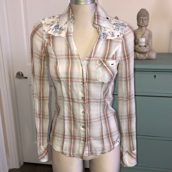 Guess - Picture 1 of 12